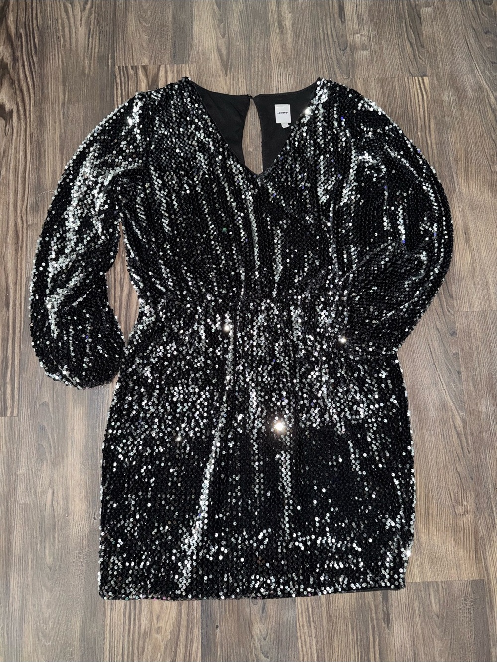 ICHI Black V-neck Long Sleeve Cocktail Party Sequin Dress